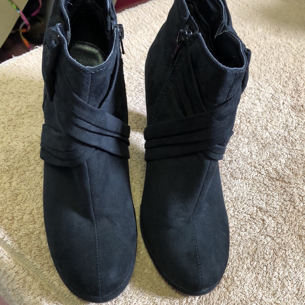 Rampage Ankle Boots with bow- Briella size 8